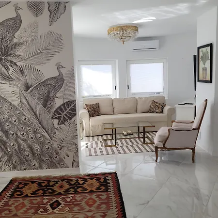 Sky Cruz Penthouse *